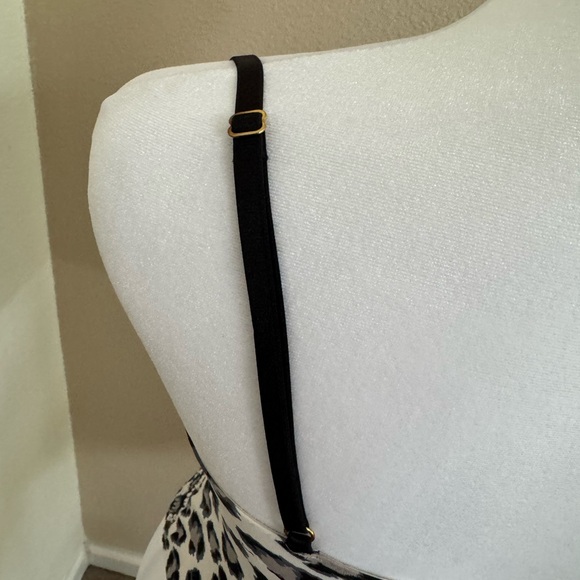 Guess Cheetah bodysuit with black mini pencil skirt - Picture 8 of 12